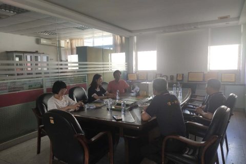 临沧塑胶行业商会副会长兼秘书长庄扬生及河南省塑协副秘书长、、、河南国威展览服务有限公司副总经理卢璐一行，，走访我司